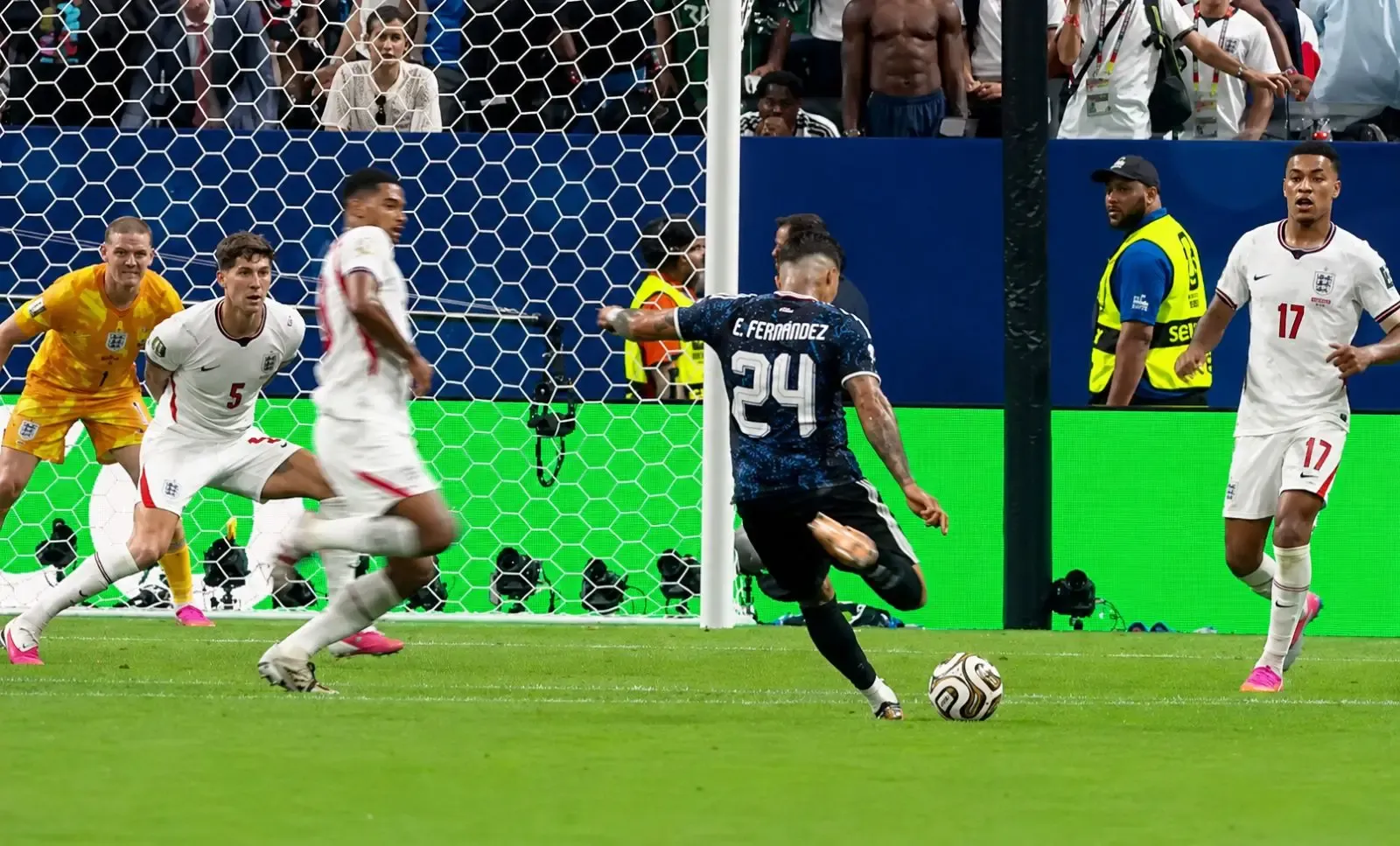 Argentina u dramatičnoj završnici srušila Englesku i izborila finale sa Španjolskom!