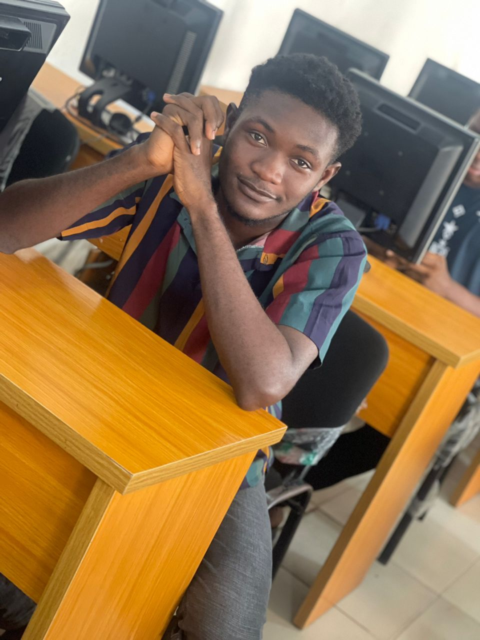 Amaechi Divinefavour 