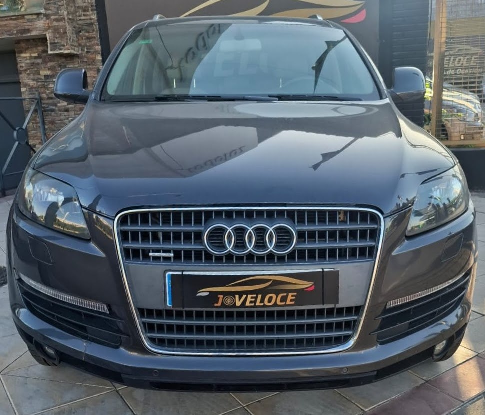 Audi Q7 3.0 TDI 2006 - Vista frontal
