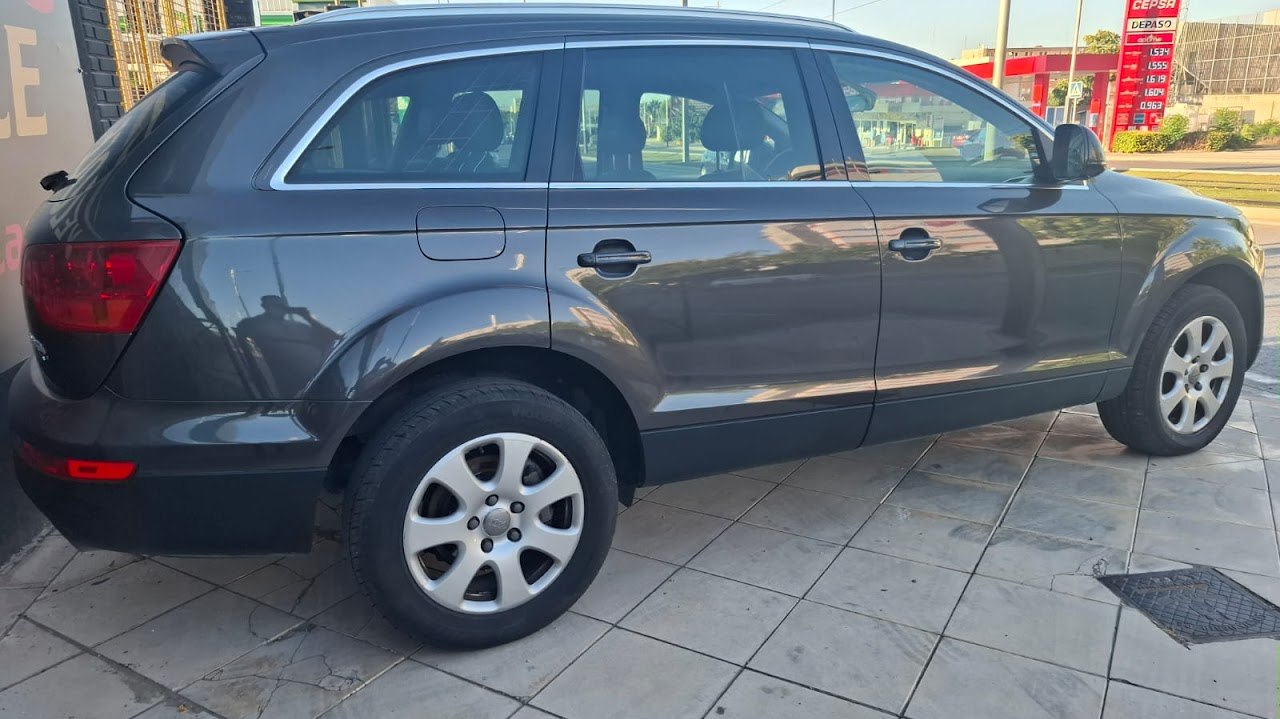 Audi Q7 3.0 TDI 2006 - Vista trasera