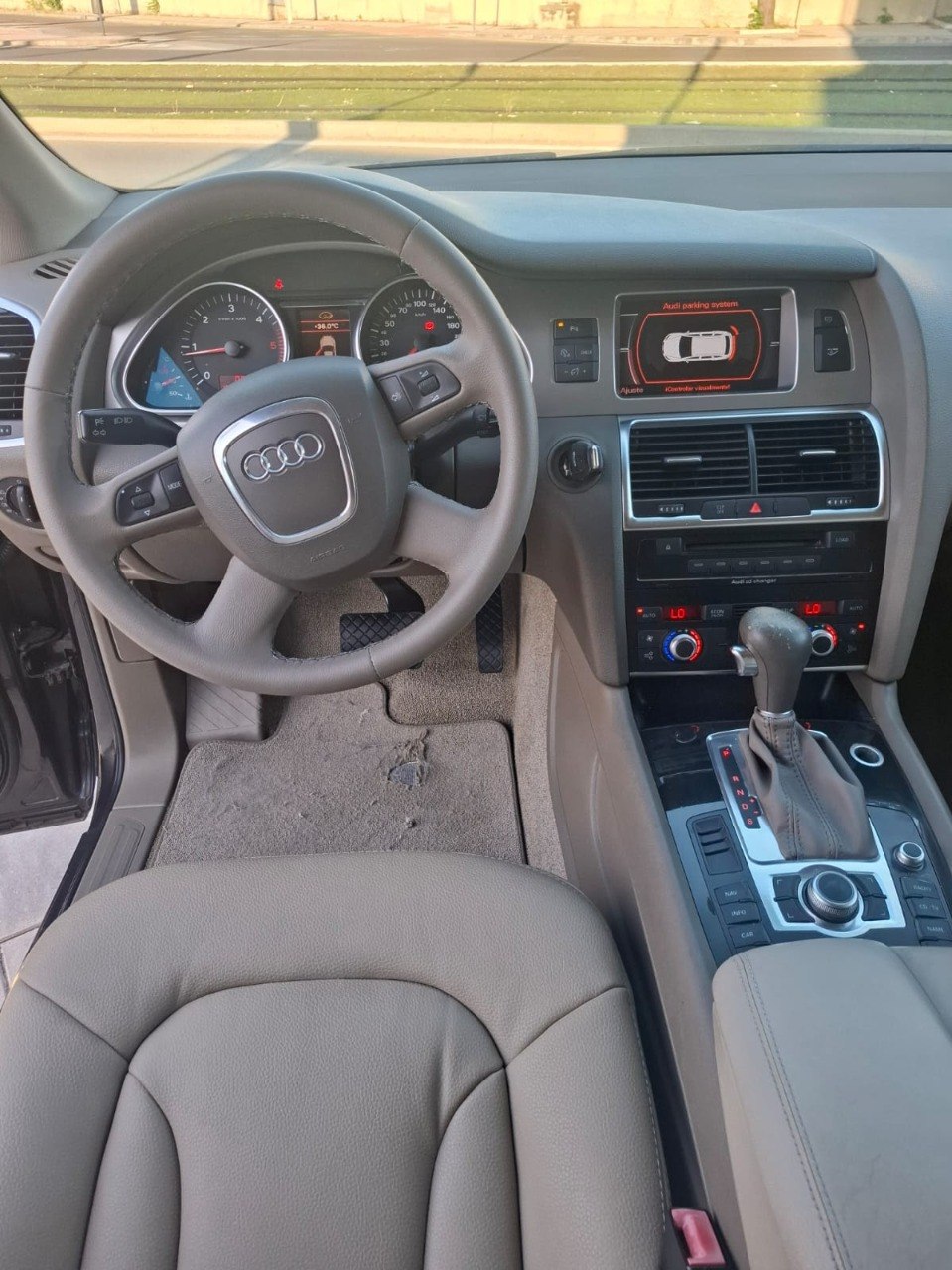 Audi Q7 3.0 TDI 2006 - Asientos delanteros