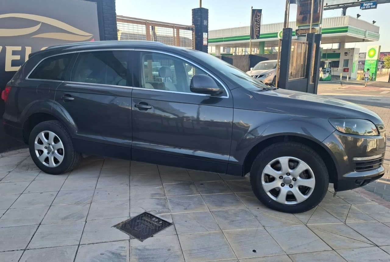 Audi Q7 3.0 TDI 2006 - Panel de control