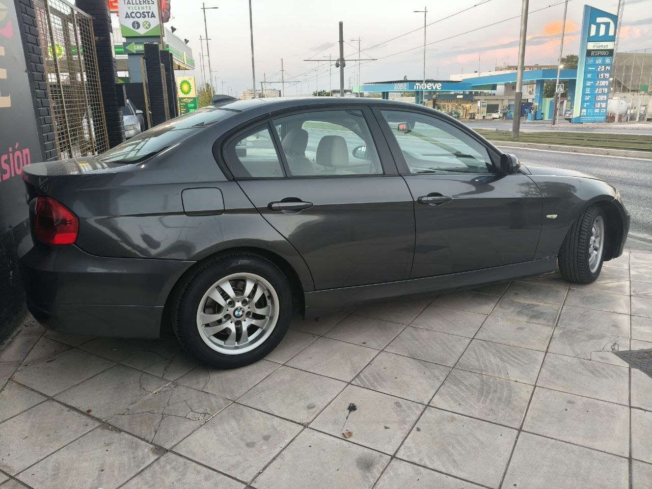 BMW Serie 3 320d 2007 - Vista trasera