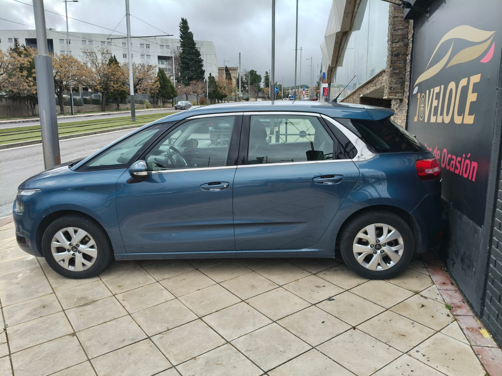 Citroën C4 Picasso 2016 - Vista 3/4 trasera