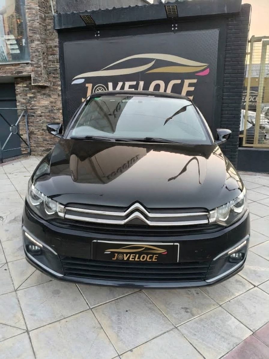 Citroen C-Elysée 1.6 HDI 2018 - Vista frontal