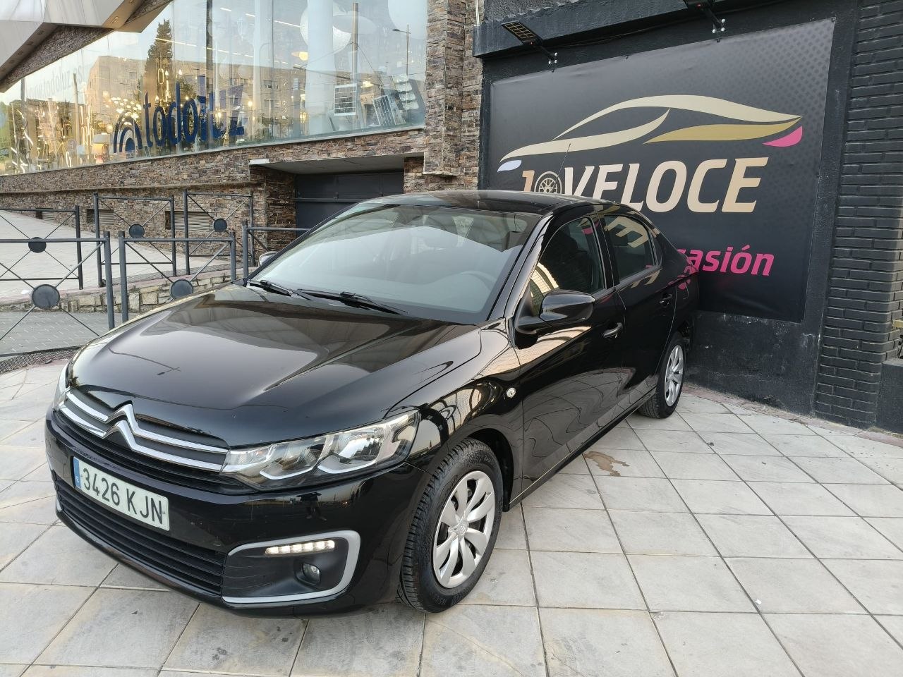 Citroen C-Elysée 1.6 HDI 2018 - Foto principal de la galería de segunda mano en Jaén
