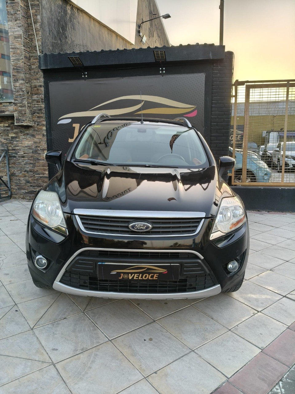 Ford Kuga 2.0 TDCI 2009 - Vista frontal