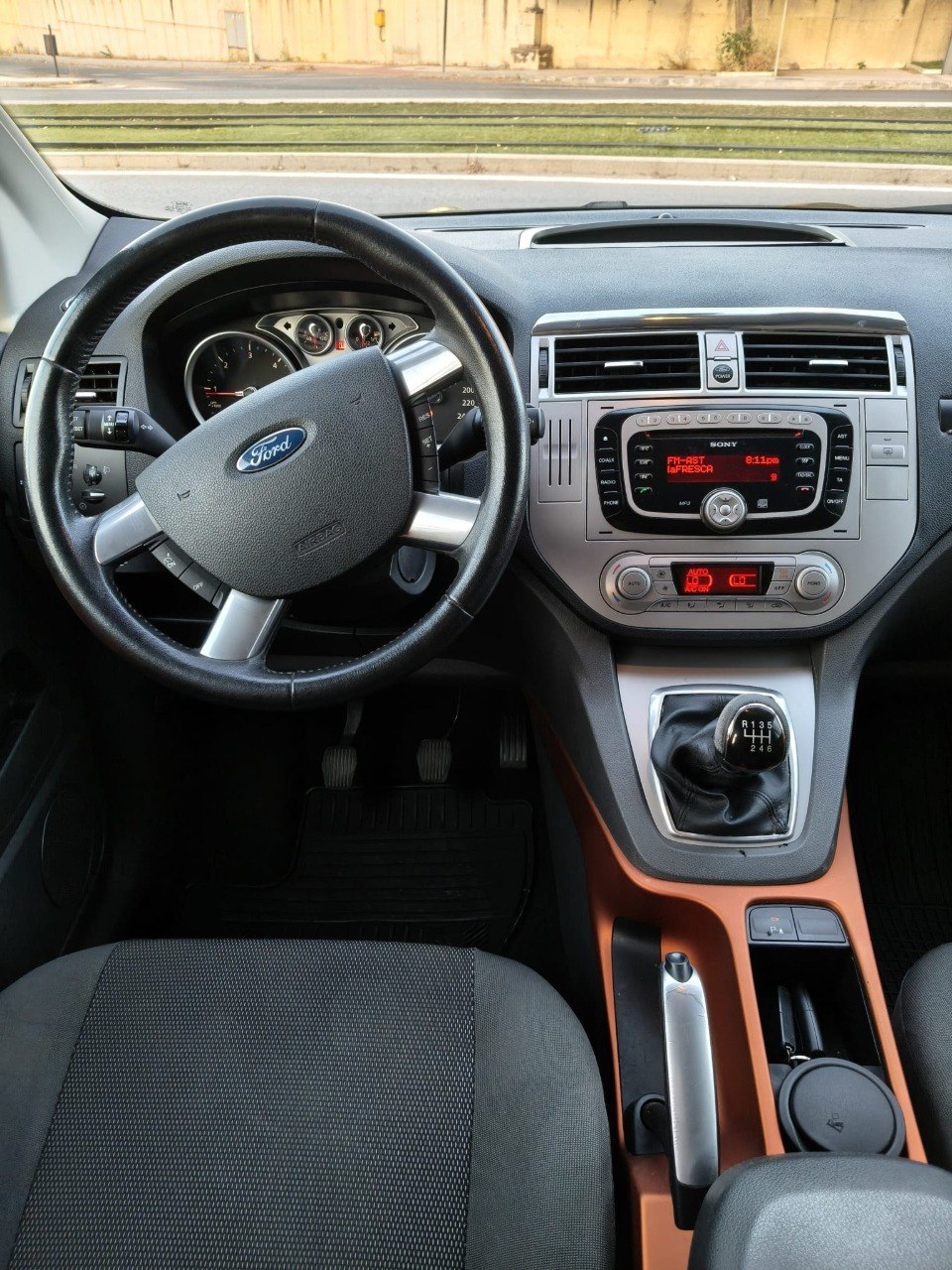 Ford Kuga 2.0 TDCI 2009 - Consola central