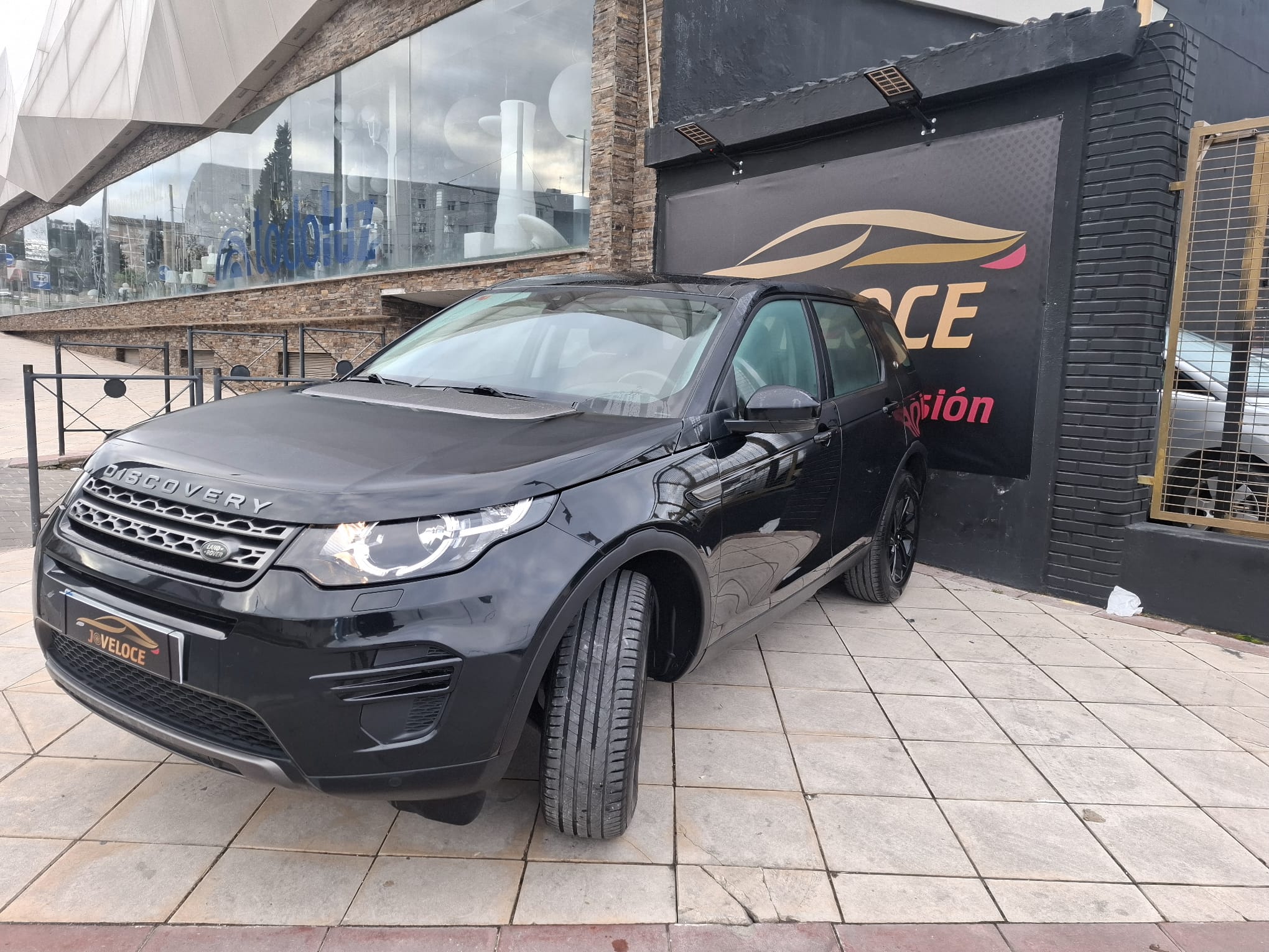 Land Rover Discovery Sport 2016 - Foto principal de la galería de segunda mano en Jaén