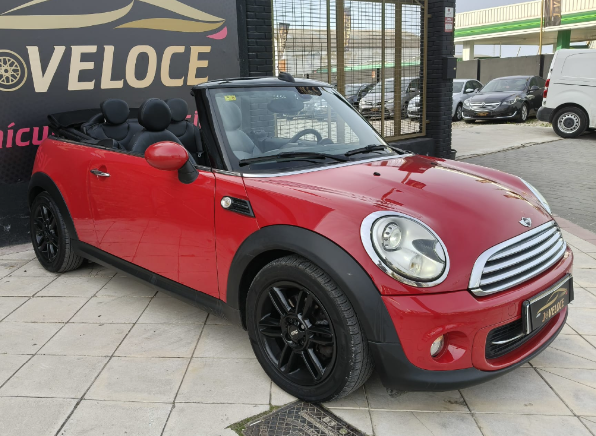 MINI Cooper Cabrio 2012 - Vista 3/4 frontal