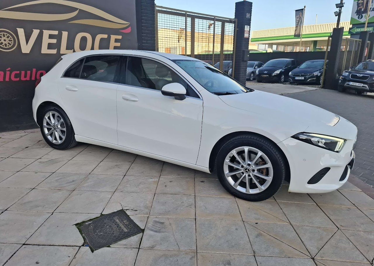 Mercedes Clase A 200d 2019 - Vista 3/4 frontal