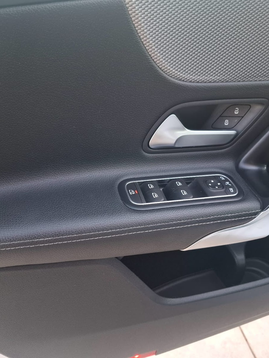 Mercedes Clase A 200d 2019 - Asientos traseros