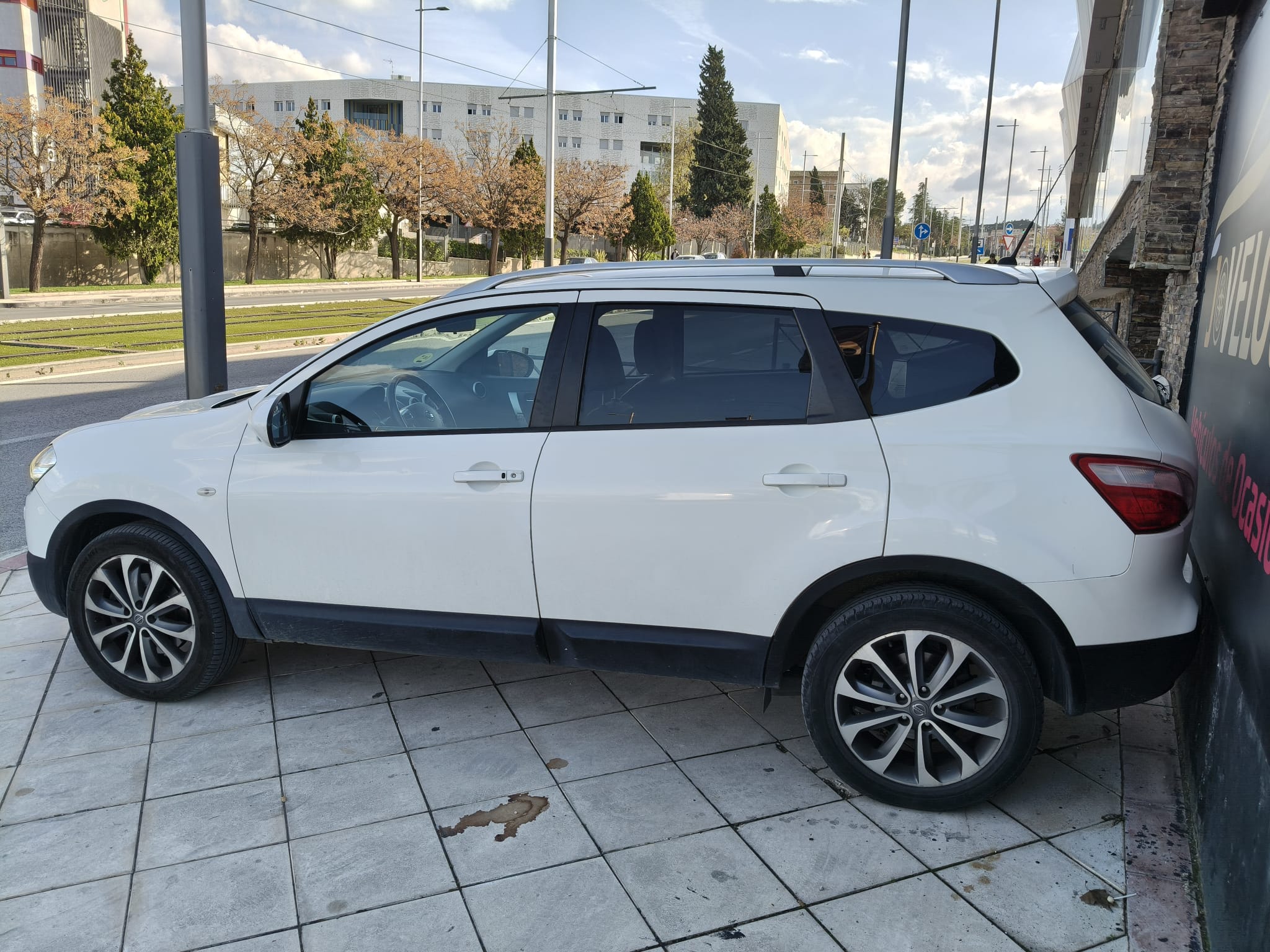 Nissan QASHQAI2 2010 - Vista 3/4 trasera