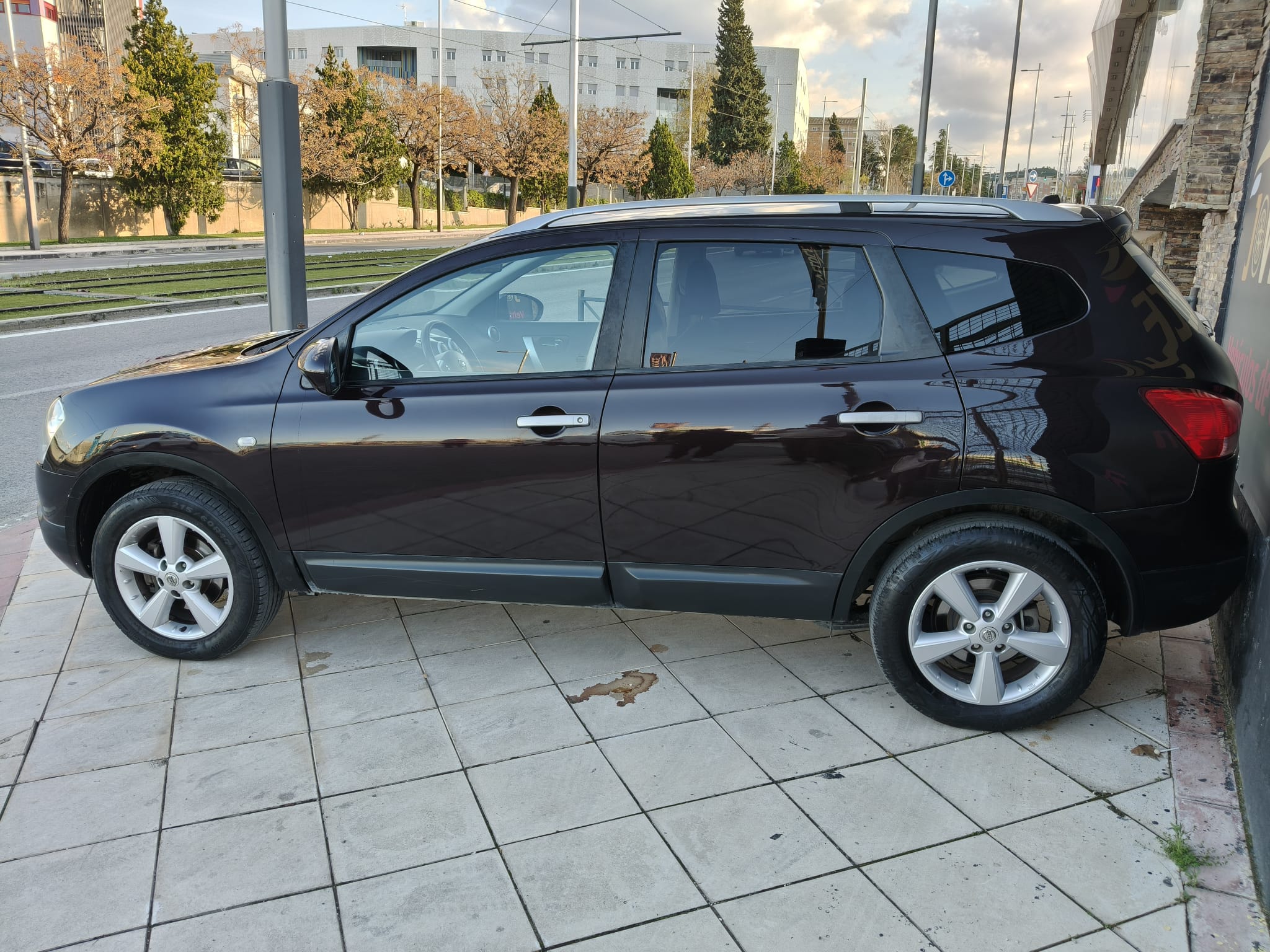 Nissan QASHQAI2. 2010 - Vista 3/4 trasera