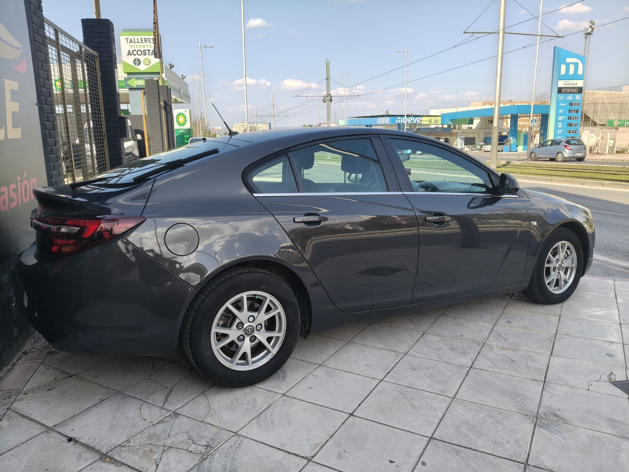 OPEL INSIGNIA 2014 - Vista trasera