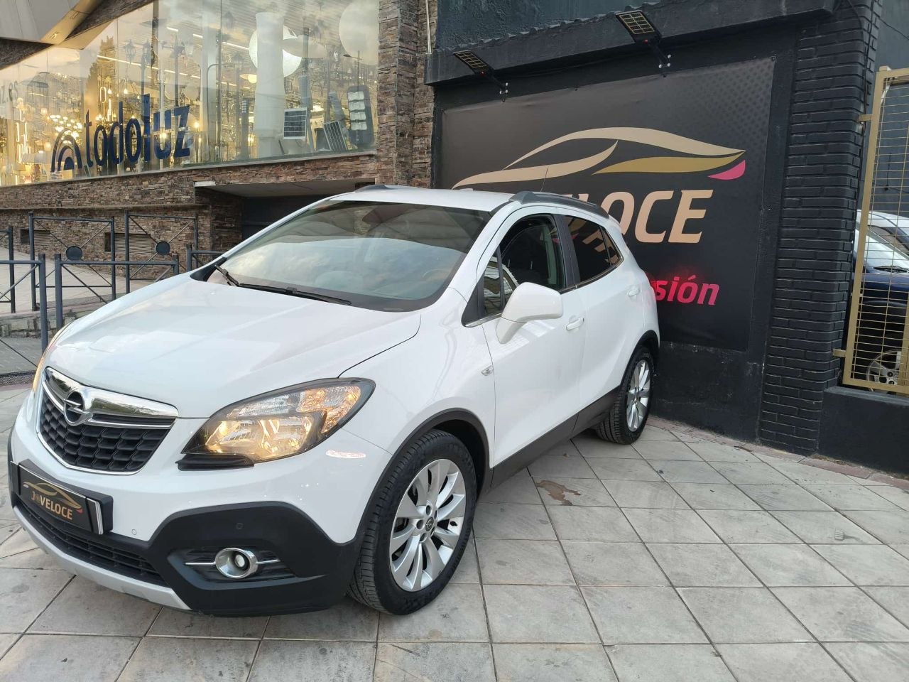 Opel Mokka 1.4 Turbo 2015 - Vista 3/4 frontal
