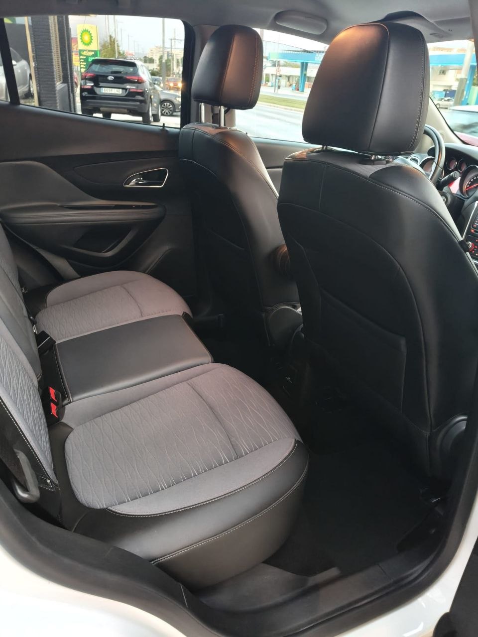 Opel Mokka 1.4 Turbo 2015 - Asientos delanteros