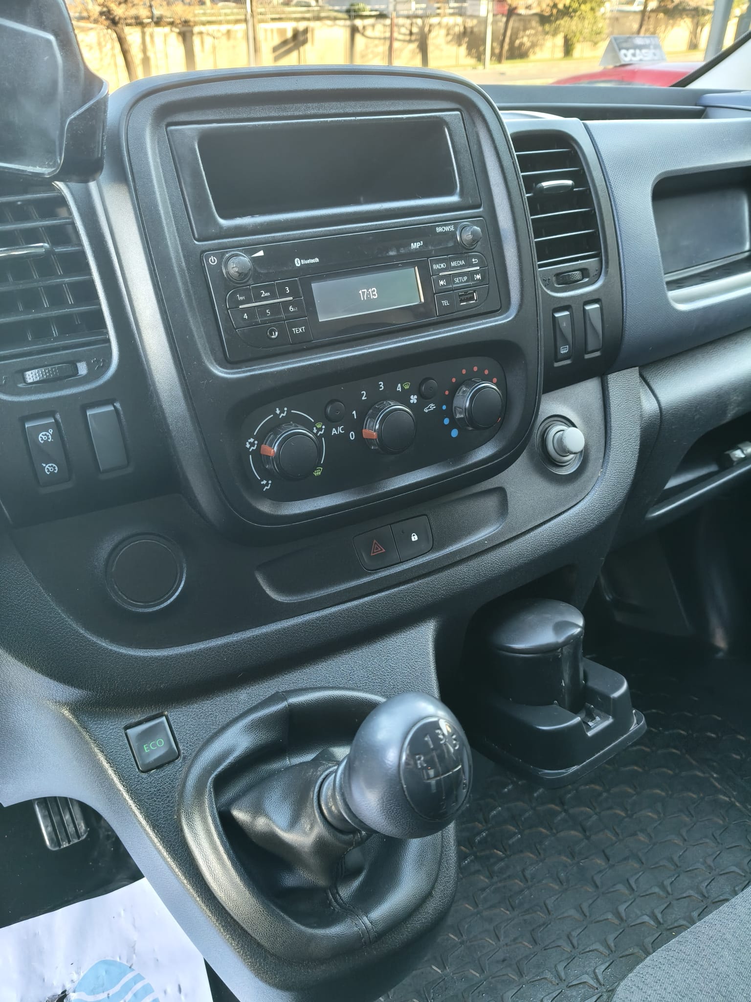 Opel Vivaro 2018 - Consola central