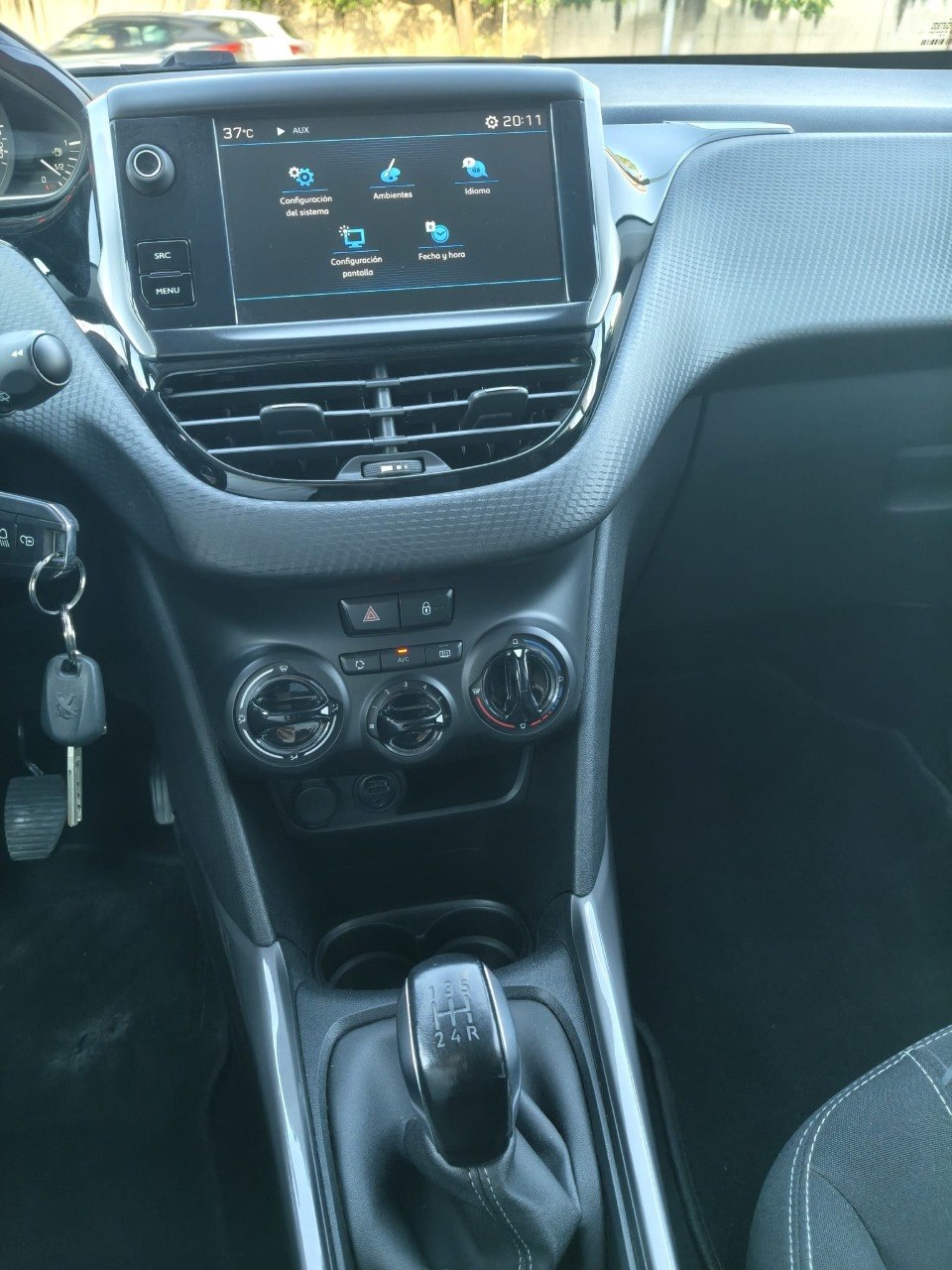 Peugeot 2008 1.6 BlueHDi STYLE 2017 - Asientos delanteros