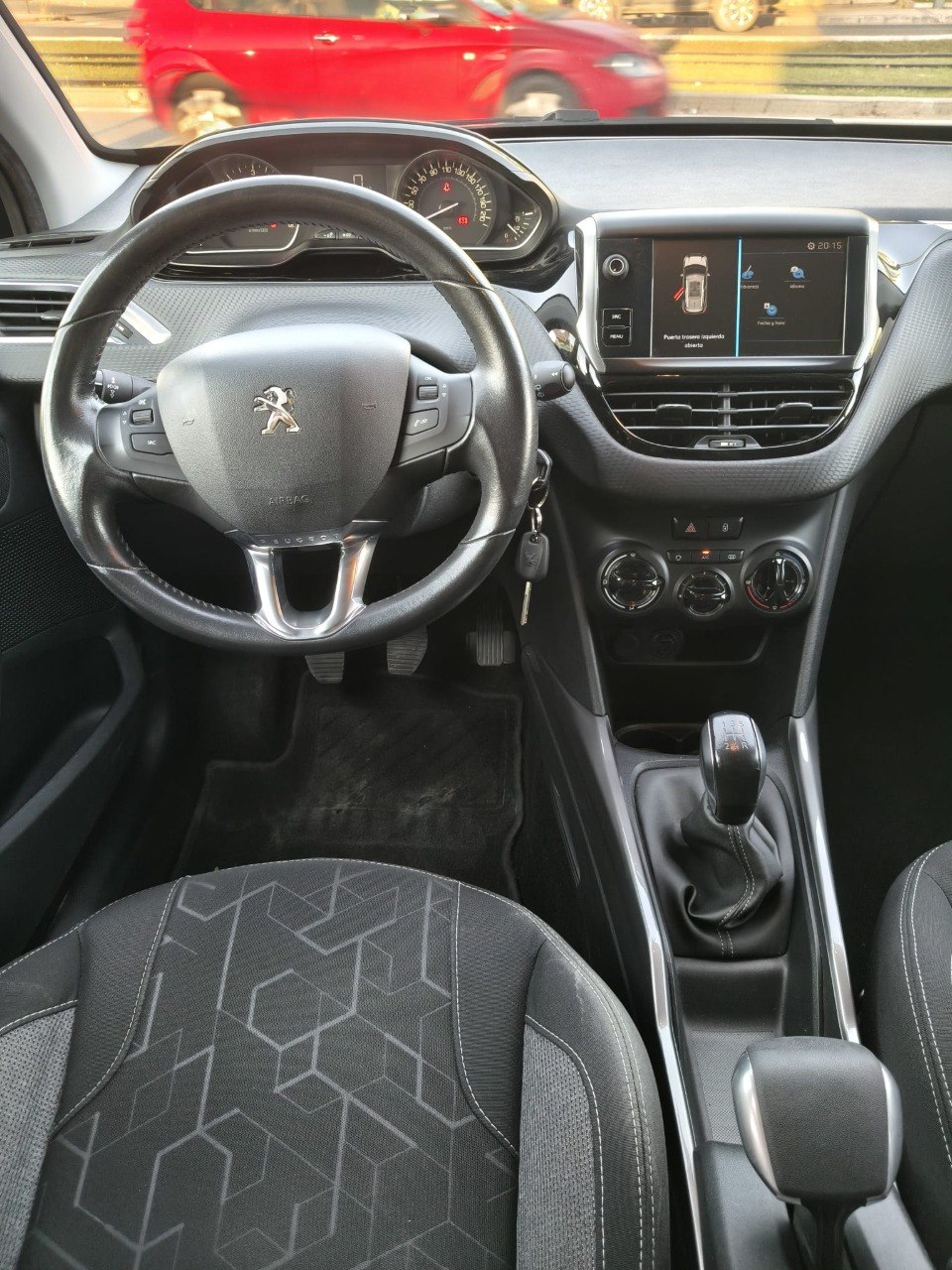 Peugeot 2008 1.6 BlueHDi STYLE 2017 - Asientos traseros