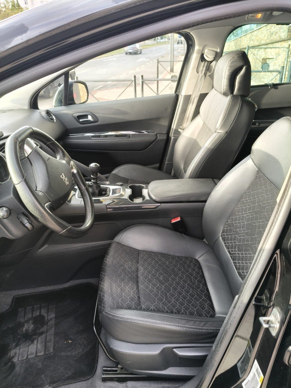Peugeot 3008 1.6 HDi 2014 - Asientos delanteros