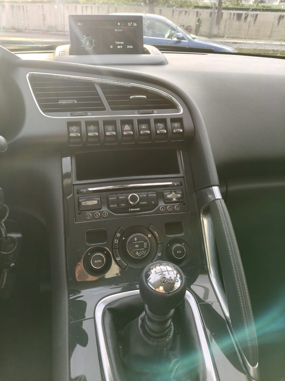 Peugeot 3008 1.6 HDi 2014 - Consola central