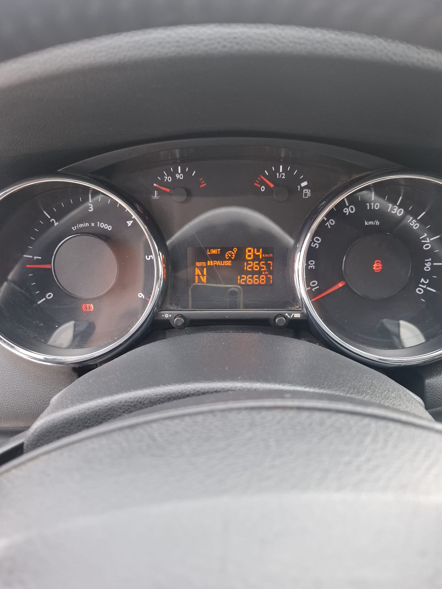 Peugeot 5008 2010 - Asientos delanteros