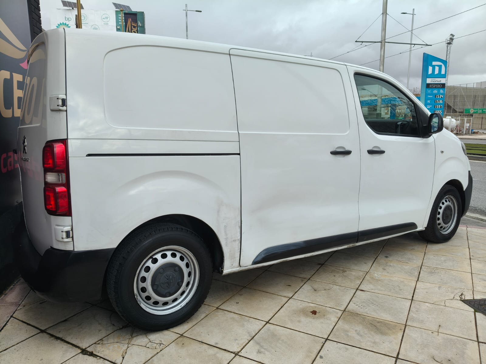 Peugeot Expert 2017 - Vista trasera