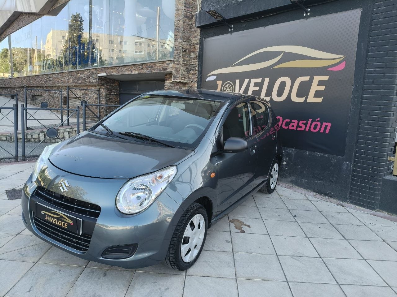 Suzuki Alto 1.0 2009 - Vista 3/4 frontal
