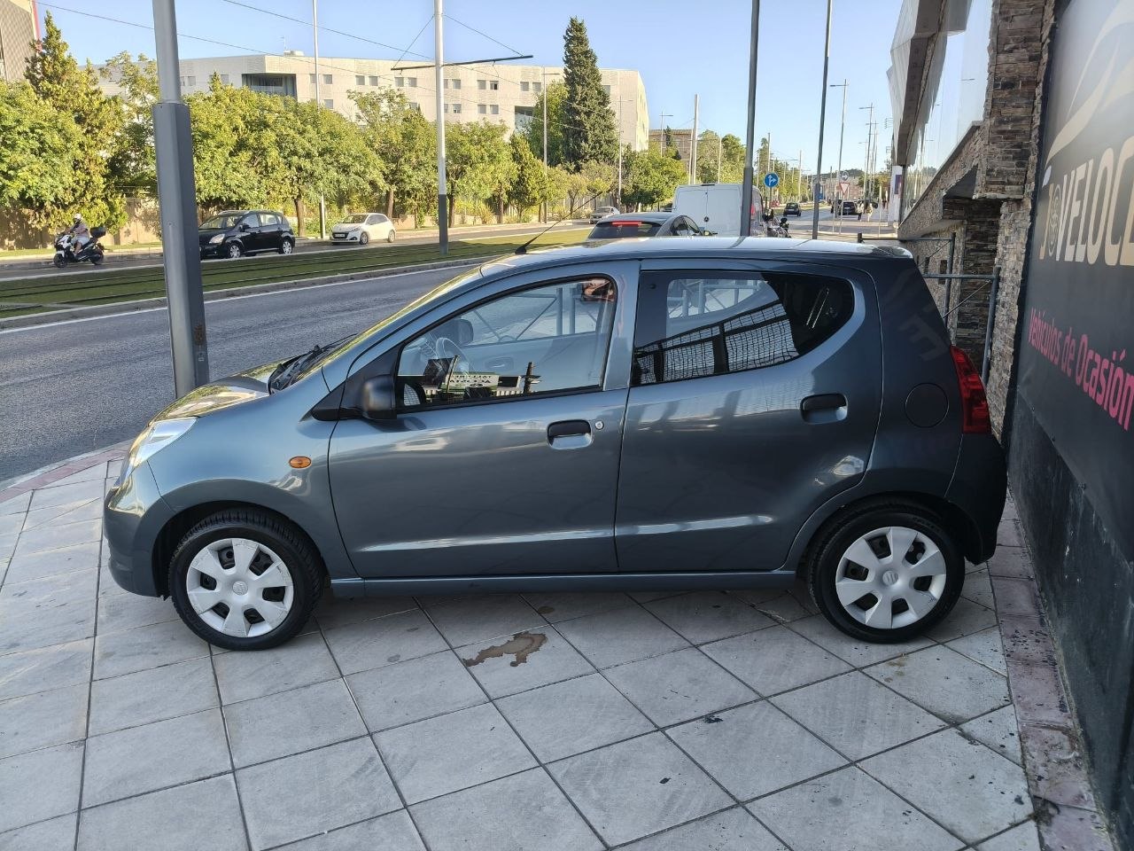 Suzuki Alto 1.0 2009 - Vista 3/4 trasera