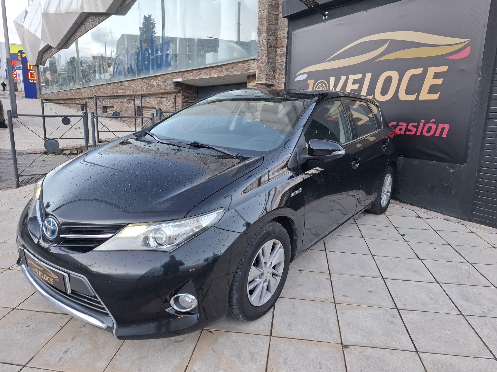 Toyota Auris Hybrid 2014 - Foto principal de la galería de segunda mano en Jaén