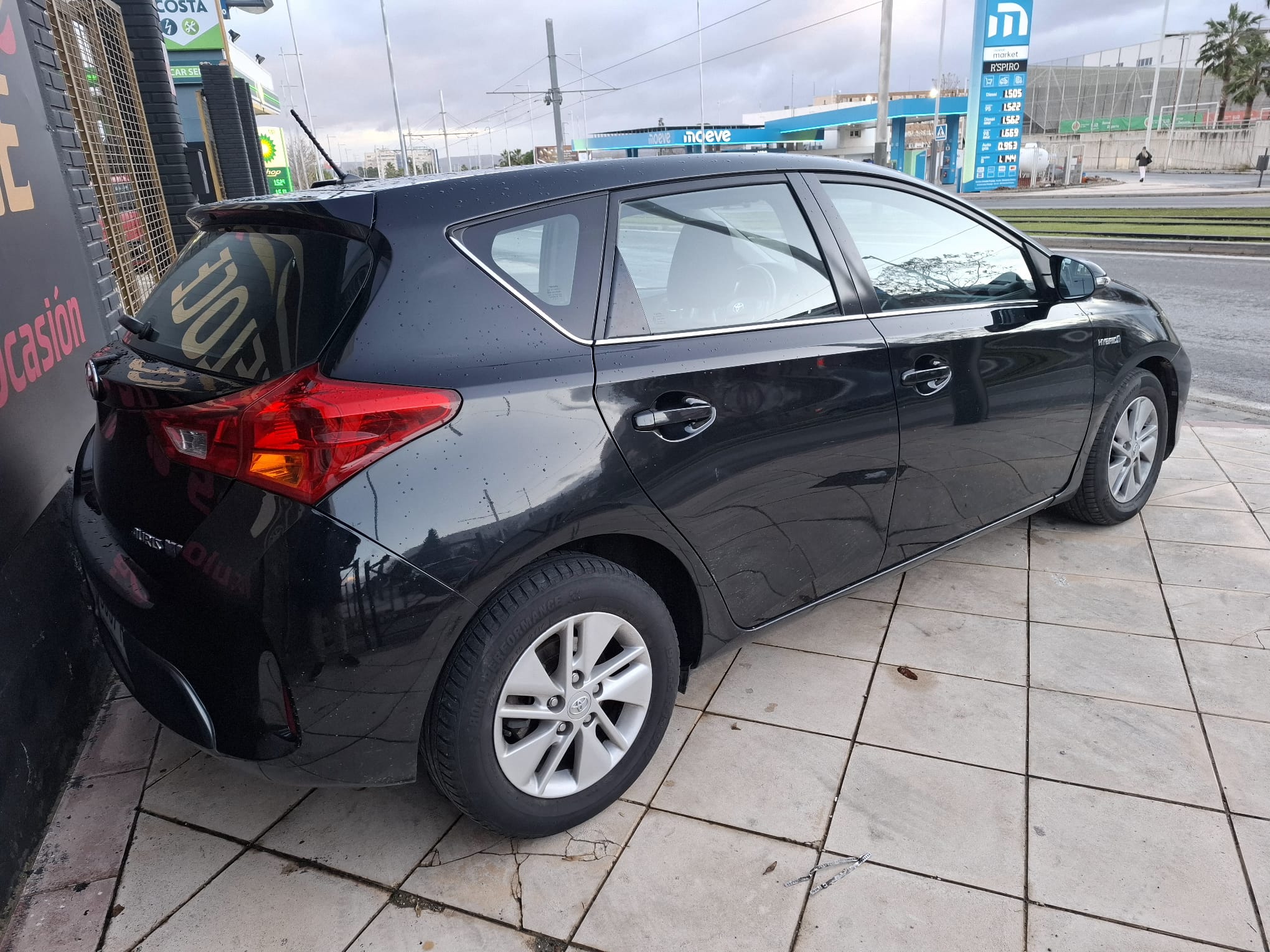 Toyota Auris Hybrid 2014 - Vista trasera