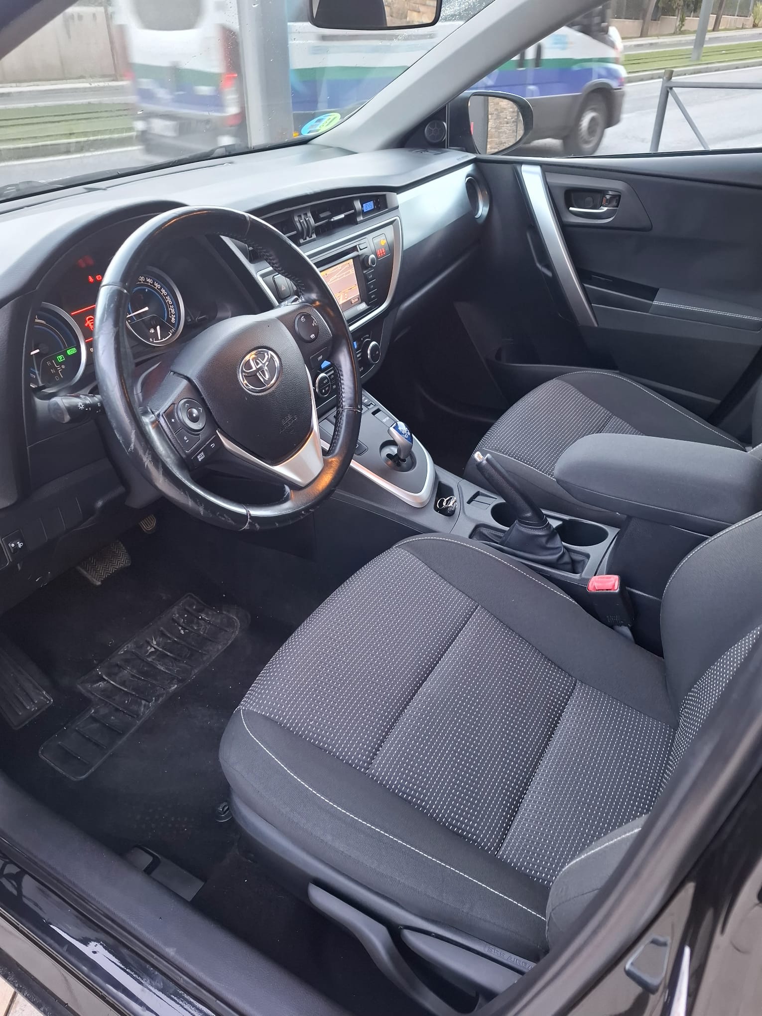 Toyota Auris Hybrid 2014 - Salpicadero