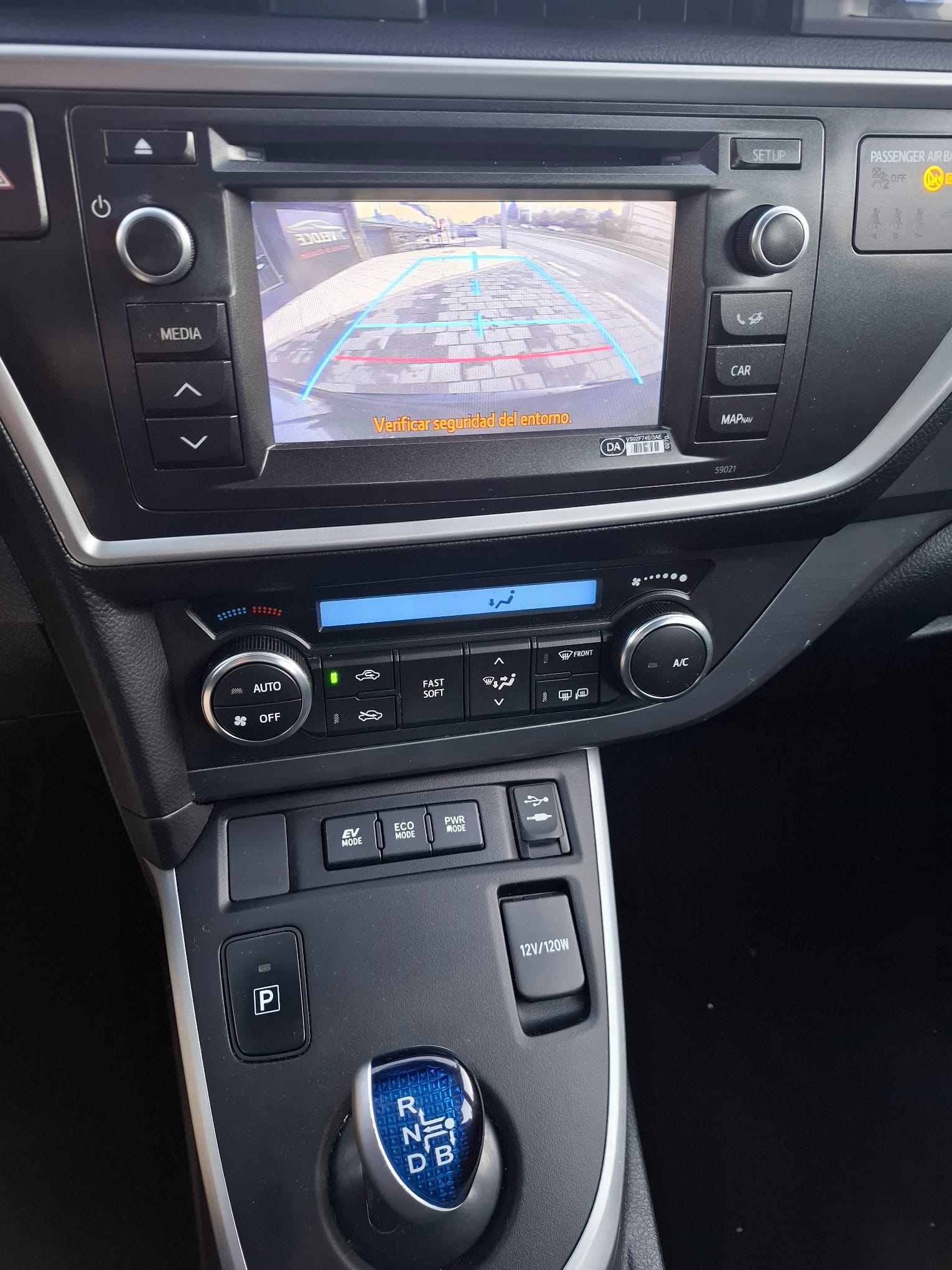 Toyota Auris Hybrid 2014 - Asientos traseros