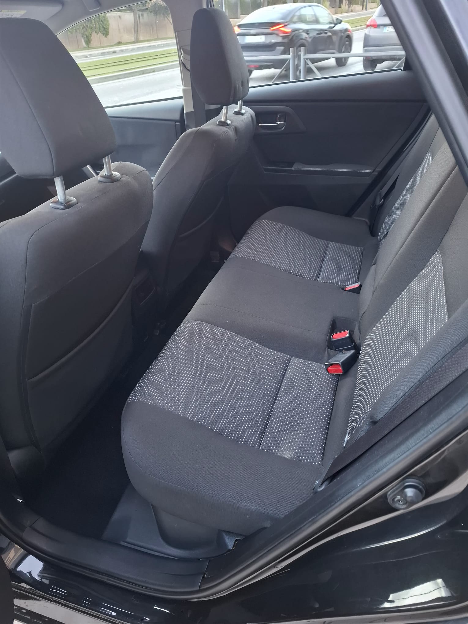 Toyota Auris Hybrid 2014 - Maletero