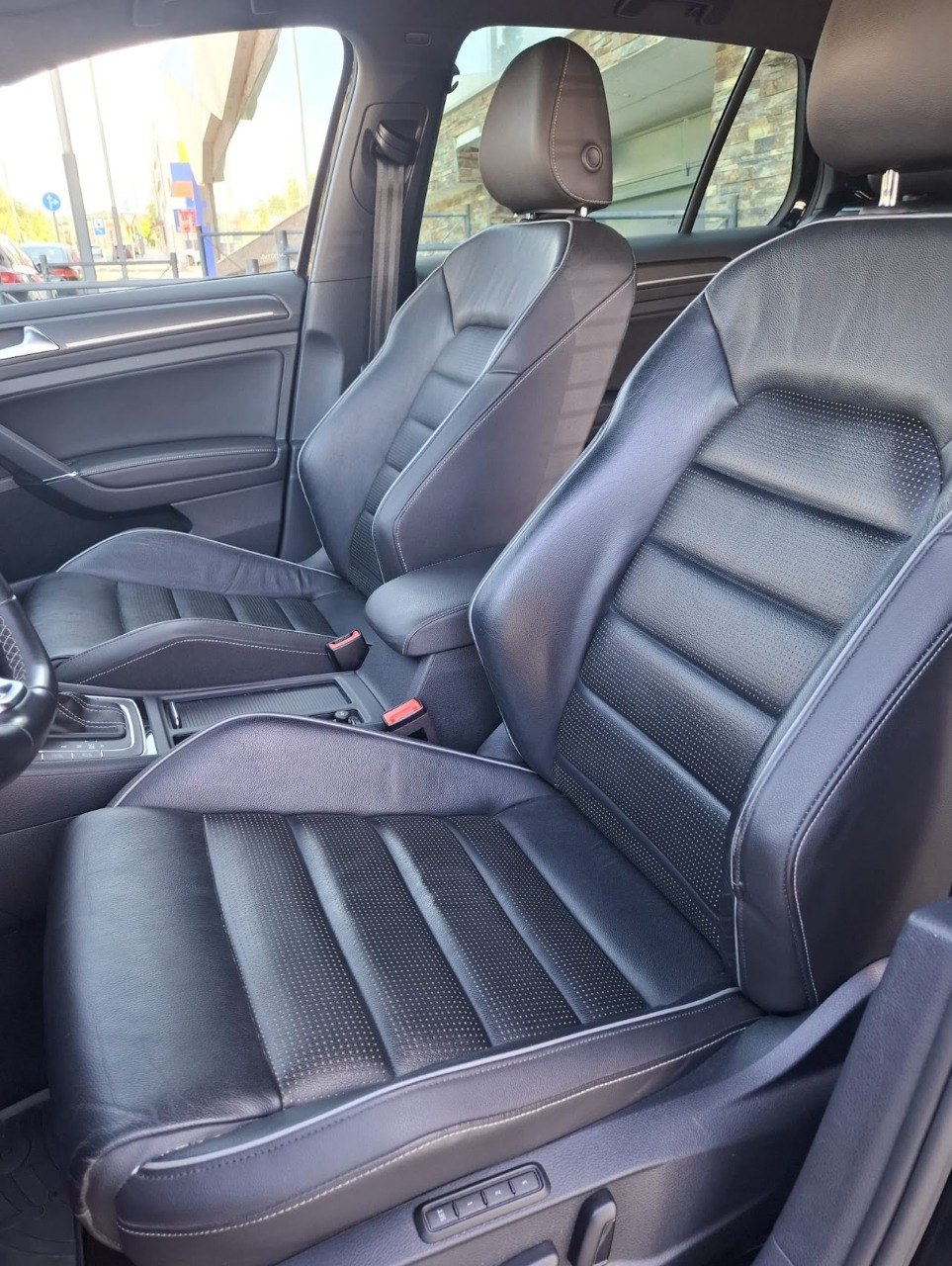 Volkswagen Golf GTD 2.0 TDI 2017 - Consola central