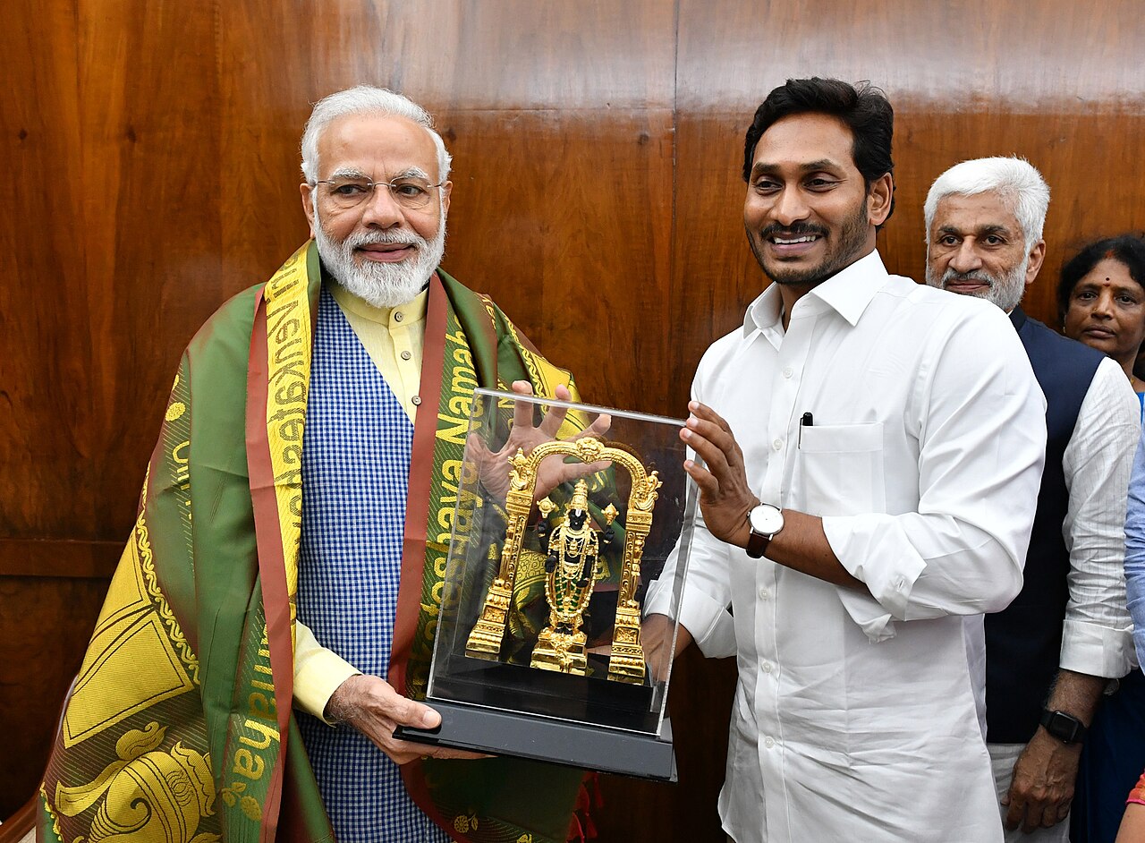 వైఎస్ఆర్‌సీపీ: తండ్రి మరణం తర్వాత జగన్ పార్టీని ఎలా నిర్మించారు?