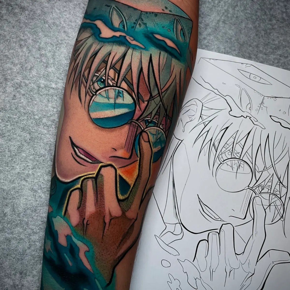 tatuaje Gojo, tatuaje Satoru Gojo, tatuaje Jujutsu Kaisen, tattoo anime a color, tatuaje en brazo, tatuaje manga, tattoo otaku.