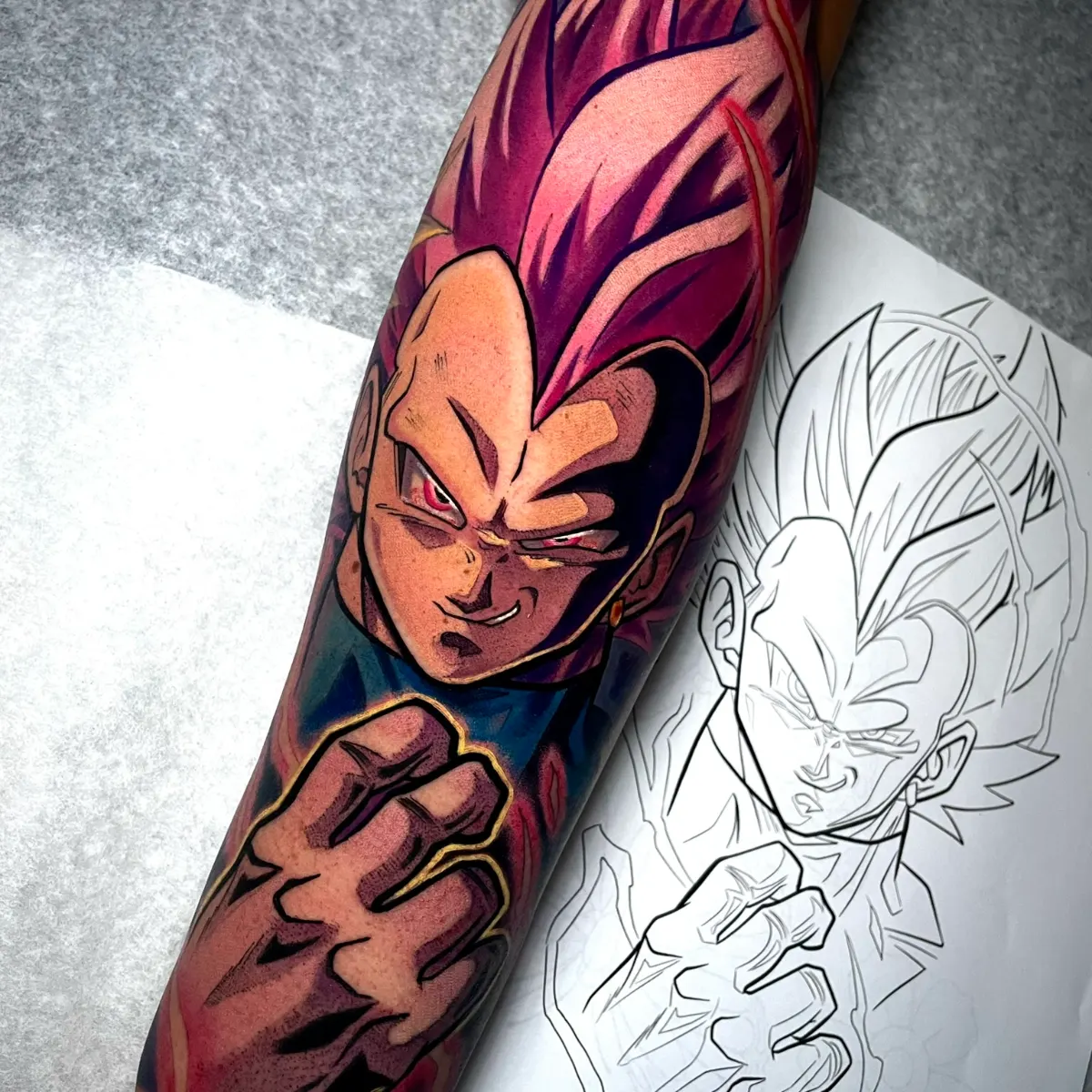 tatuaje Vegeta, tatuaje Dragon Ball, tattoo Vegeta Rosé, tatuaje Dragon Ball Super, tatuaje anime a color, tatuaje en brazo, tattoo otaku.