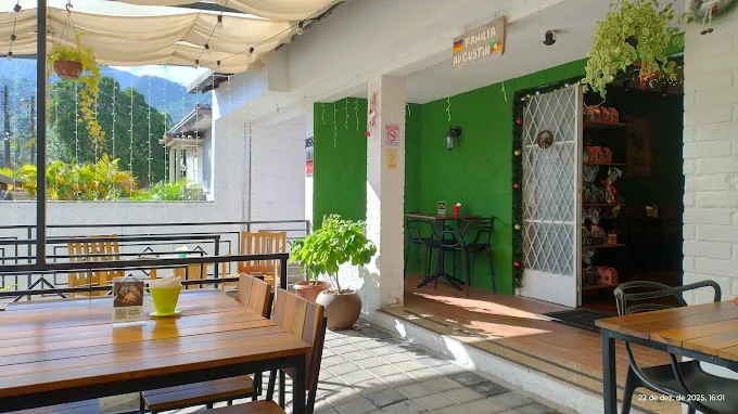 Fiño House