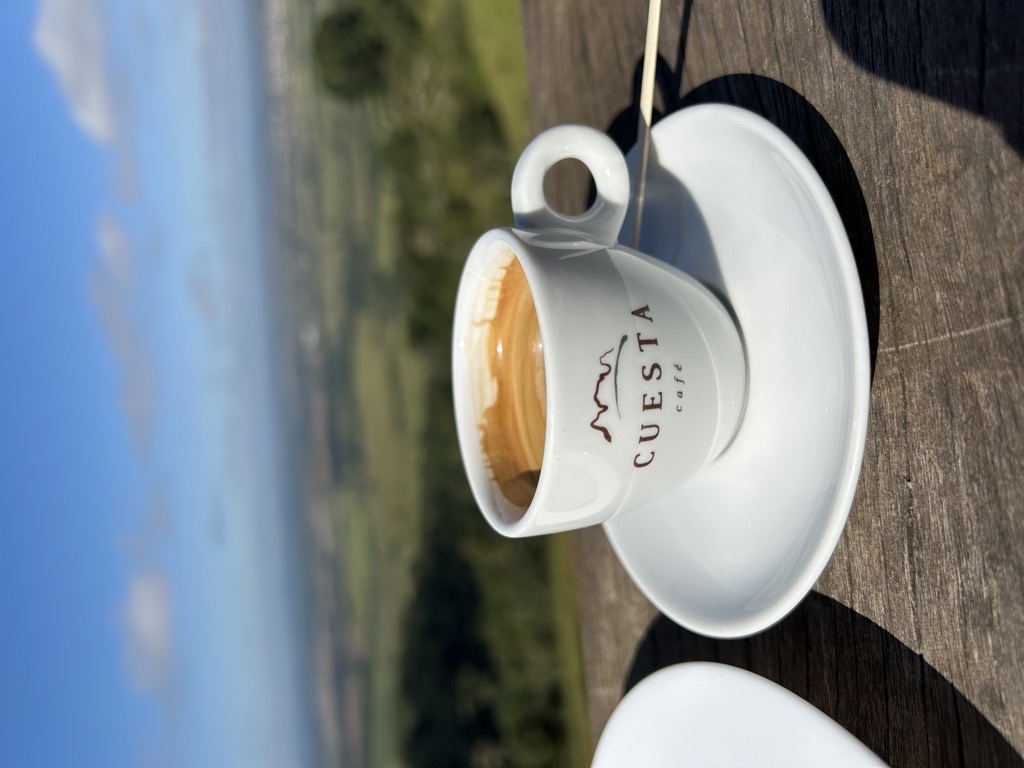 Cuesta Café