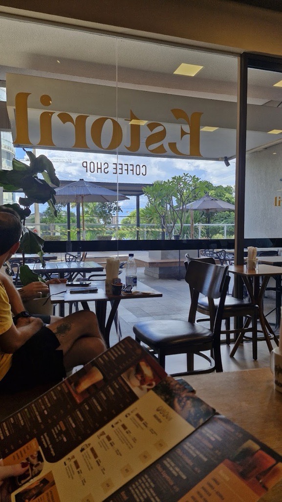 Estoril Coffee Shop - Totalité