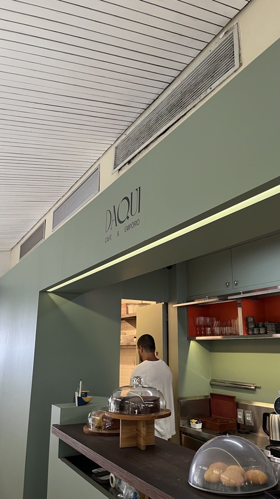 DAQUI Café & Empório