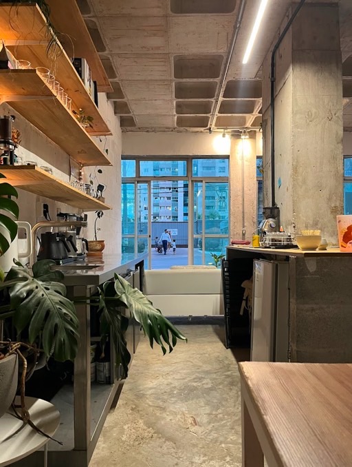 002 Café