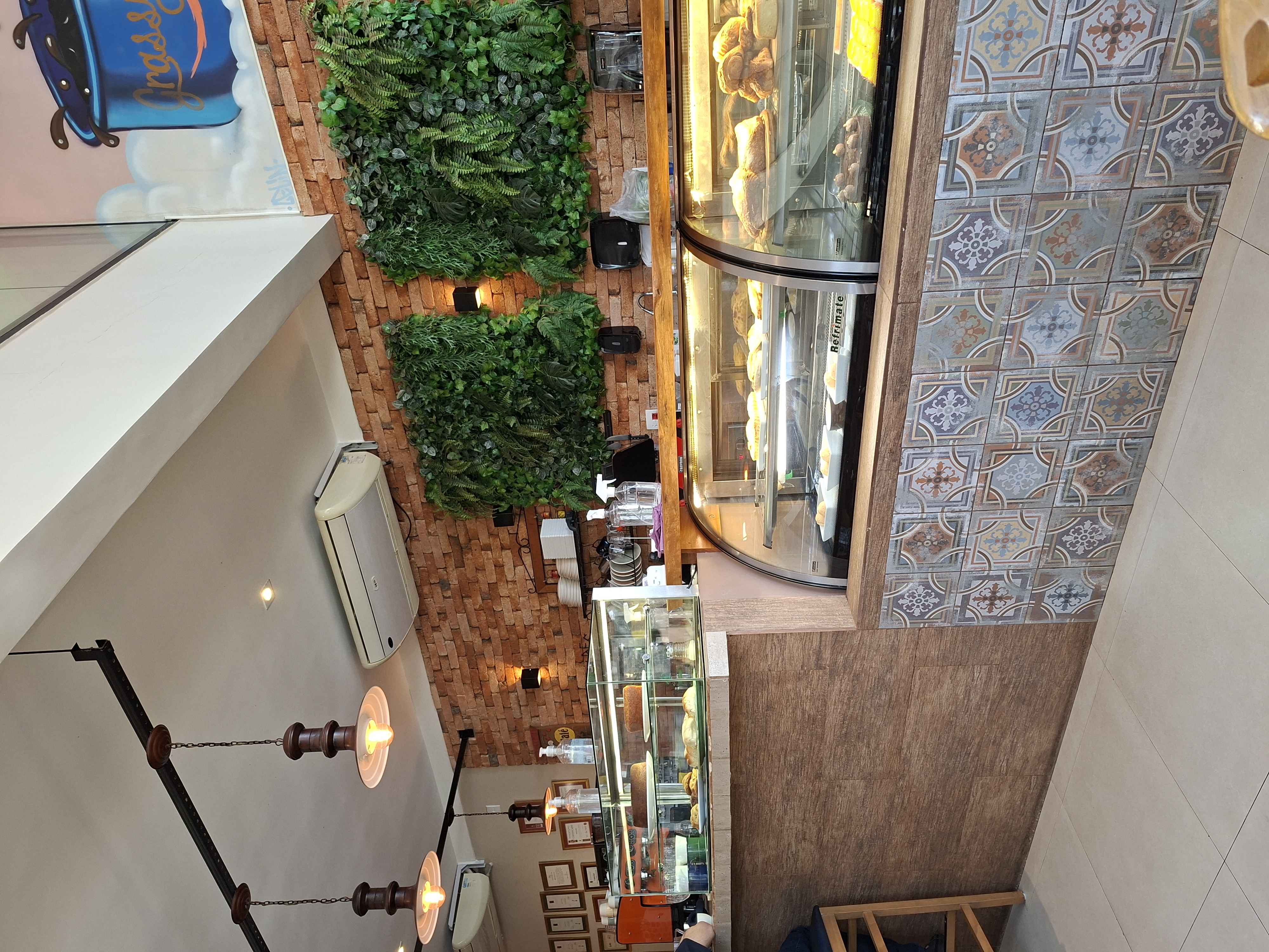 Grassy Caffè - Cafeteria