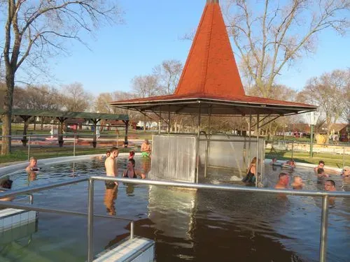 FÜRDŐZÉS  CSERKESZŐLŐN - Ahol az élmény számtalan, a gyógyulás felüdülés... 1