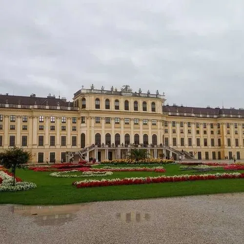 BÉCS – SCHÖNBRUNN
ÁLLATKERT - KASTÉLY 1