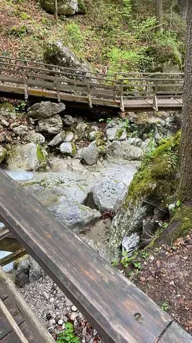 MYRA-VÍZESÉS
ÉS A MELKI APÁTSÁG 2