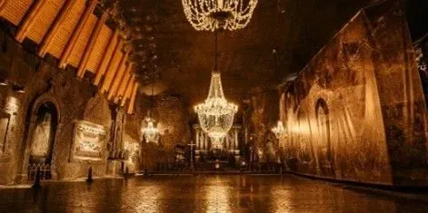 Só és csend – Kirándulás a testnek és léleknek Wieliczkában – Krakkó városnézéssel 4