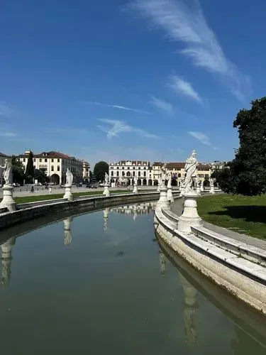 Nyári kaland a napfényes Olaszországban
5 NAPOS PIHENÉS ÉS FELTÖLTŐDÉS AUTÓBUSSZAL  7